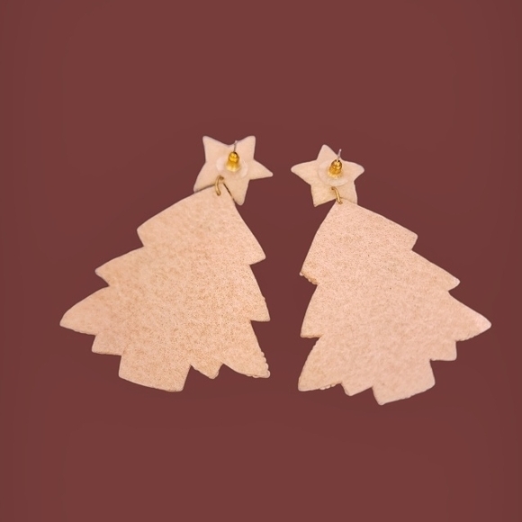 LoveShackFancy Pink Beaded Christmas Tree Earrings - Picture 2 of 3